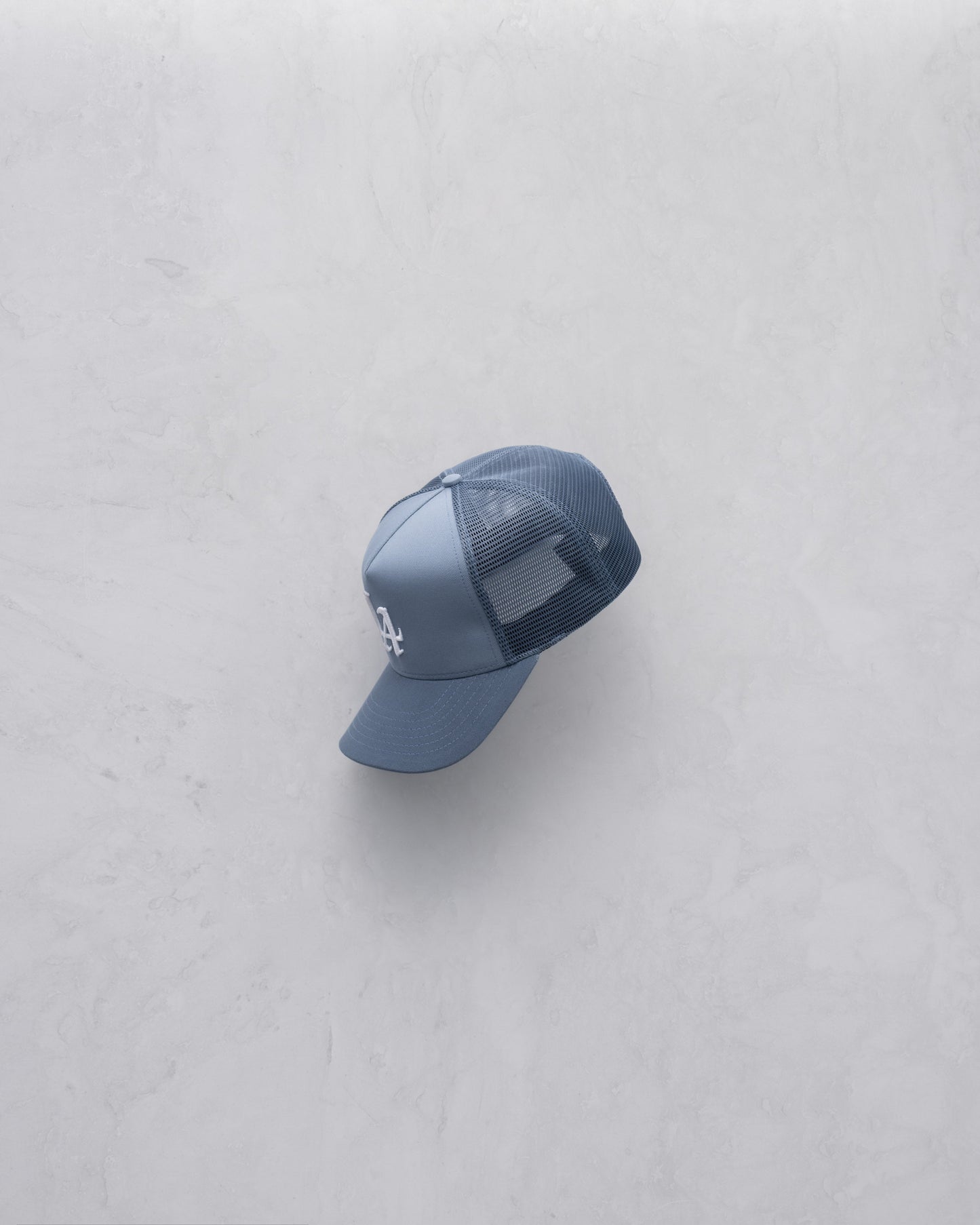 LA 001 Twill Trucker