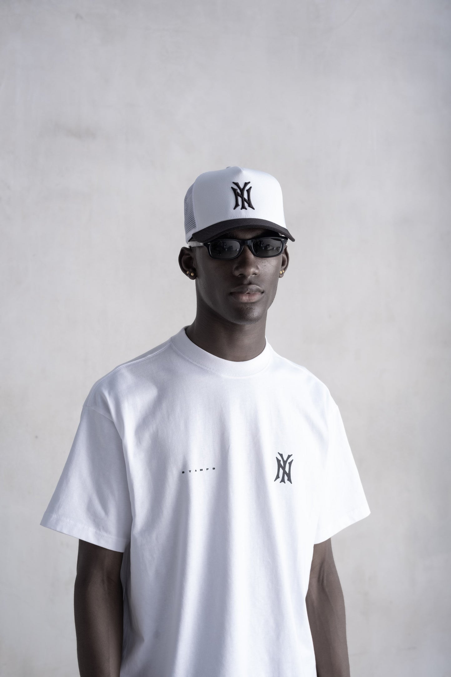 NY 002 Monogram Relaxed Tee