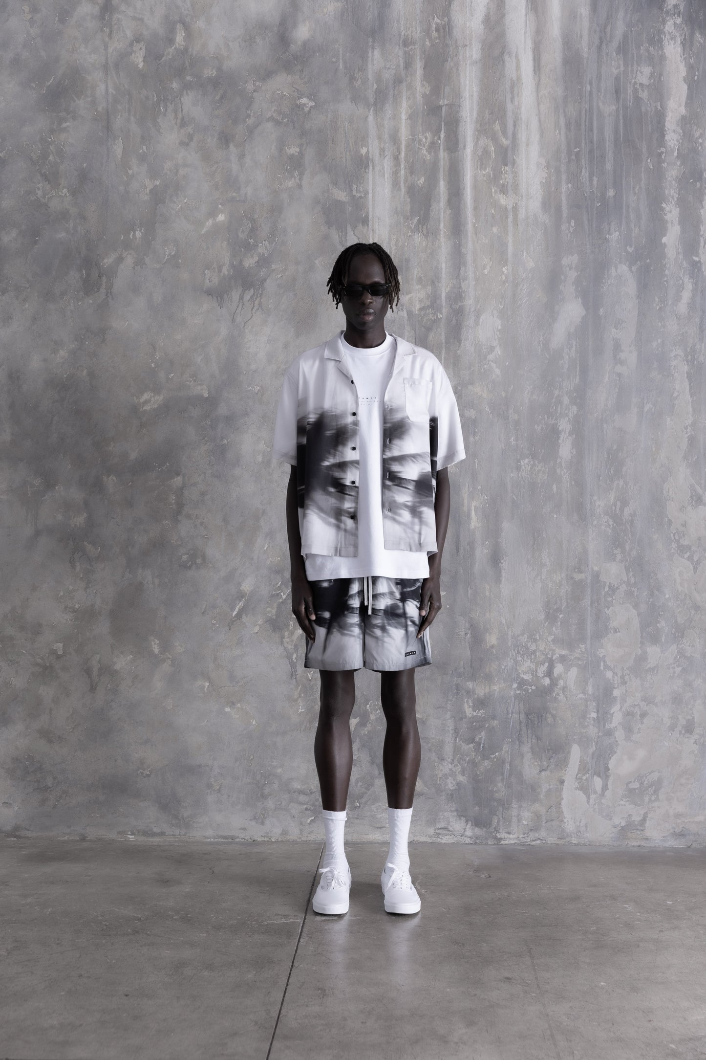Palms in Motion Camp Collar