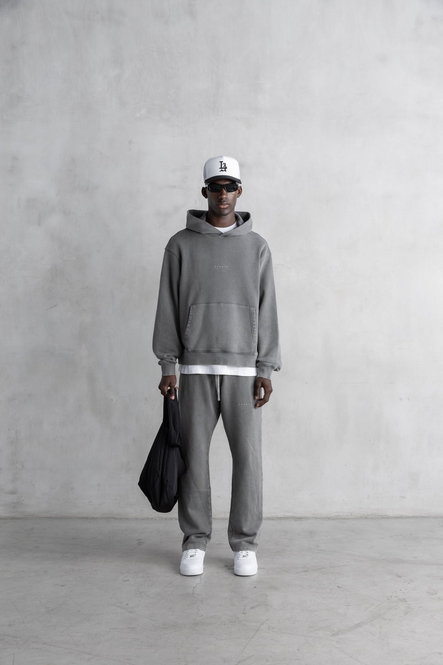 Strike Stack Logo Sweatpant - Snow Washed
