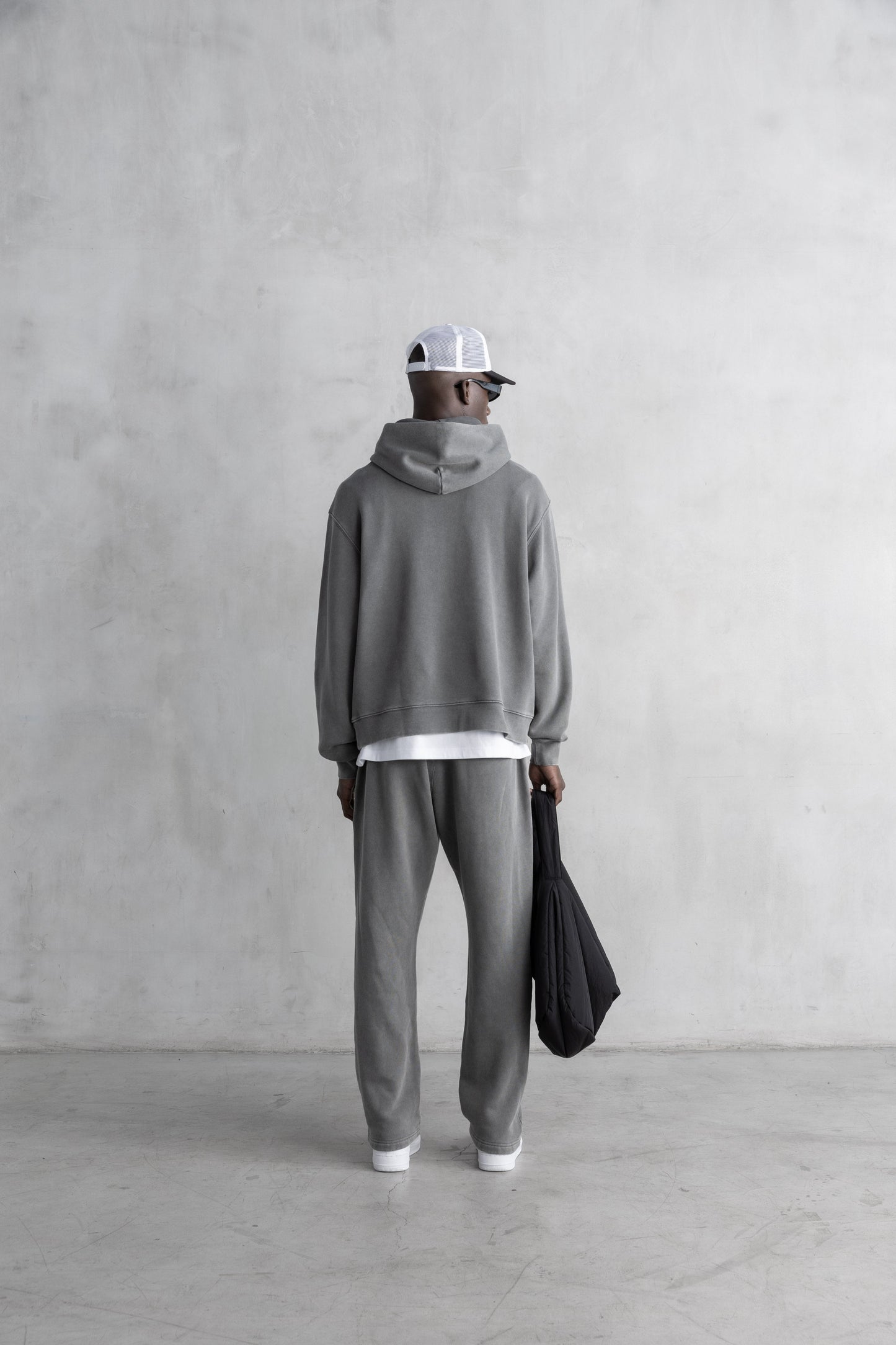 Strike Stack Logo Sweatpant - Snow Washed