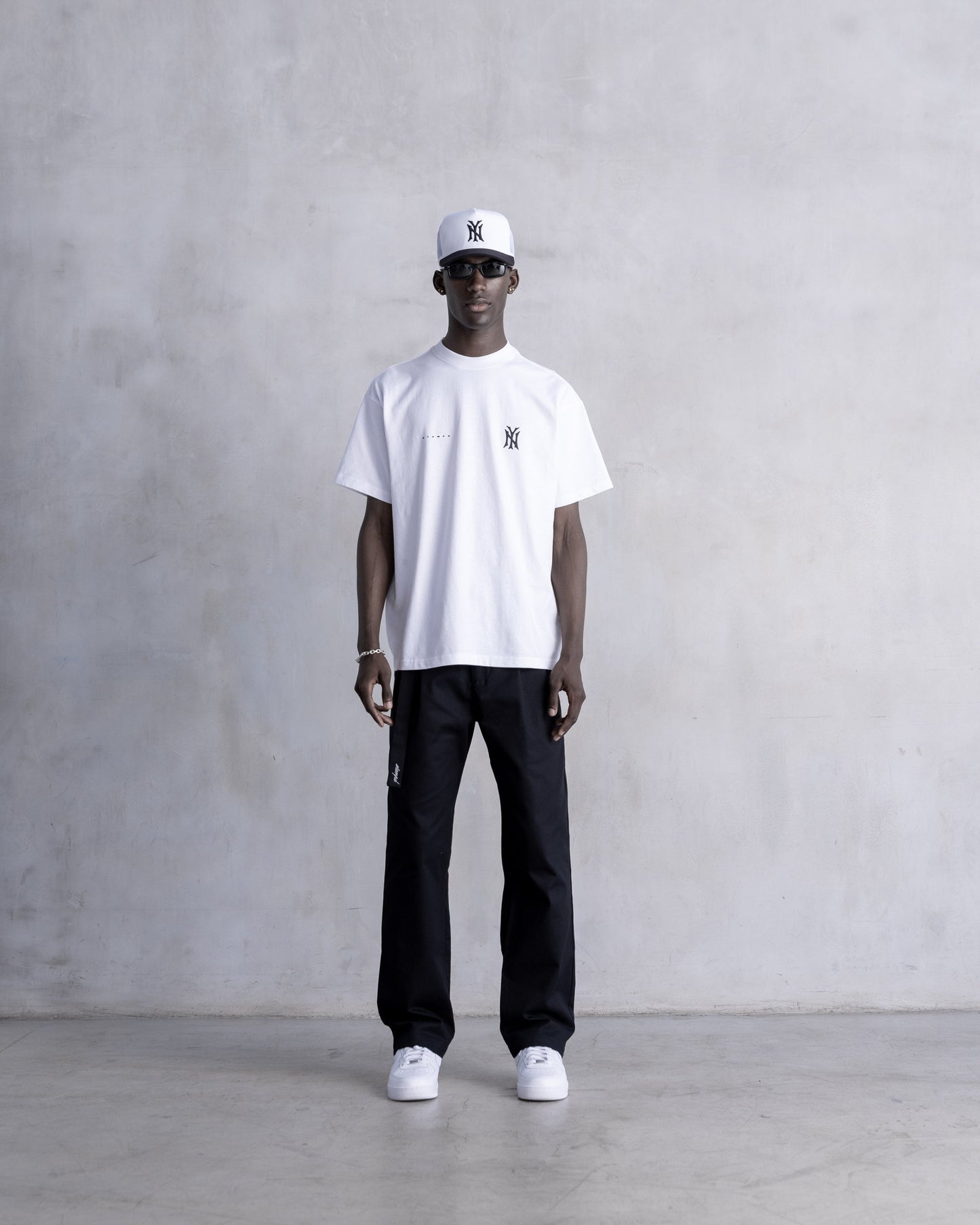 NY 002 Monogram Relaxed Tee